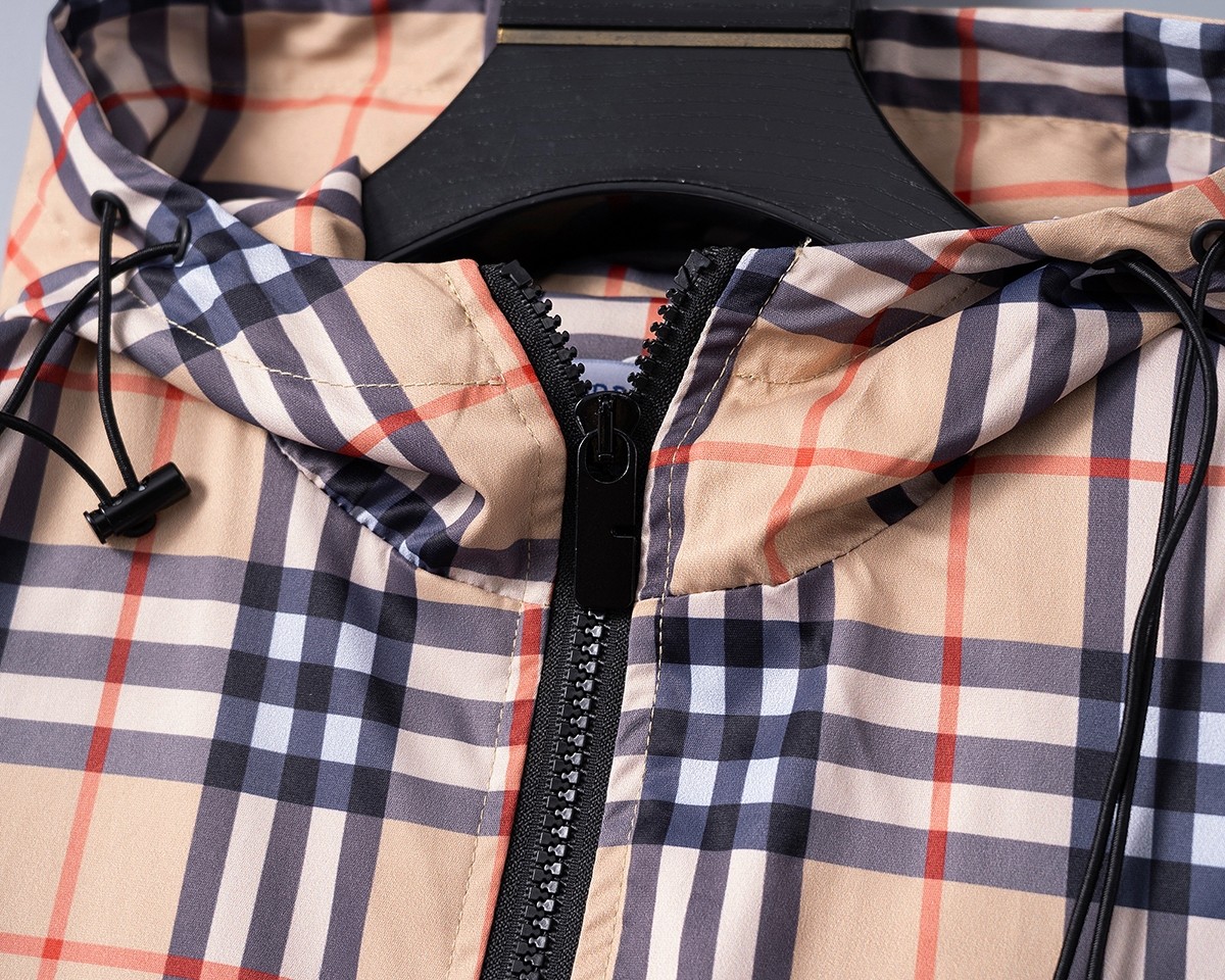 【BURBERRY旗艦店】バーバリー ジャケット 、ご好評に付き再入荷！