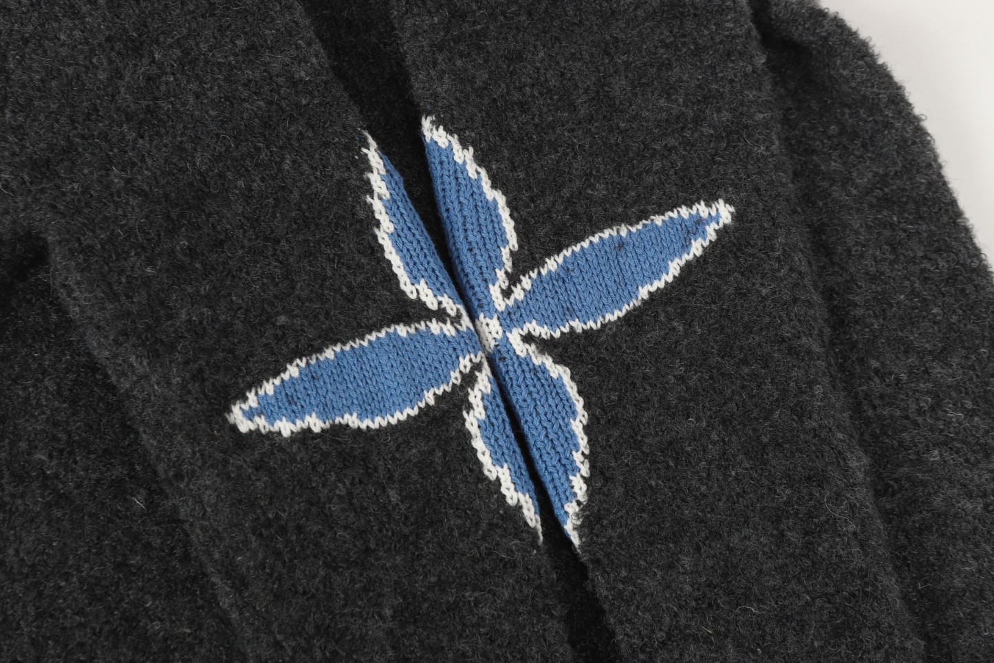 【LOUIS VUITTON旗艦店】ルイヴィトン セーター 男女兼用 ご好評に付き再入荷！