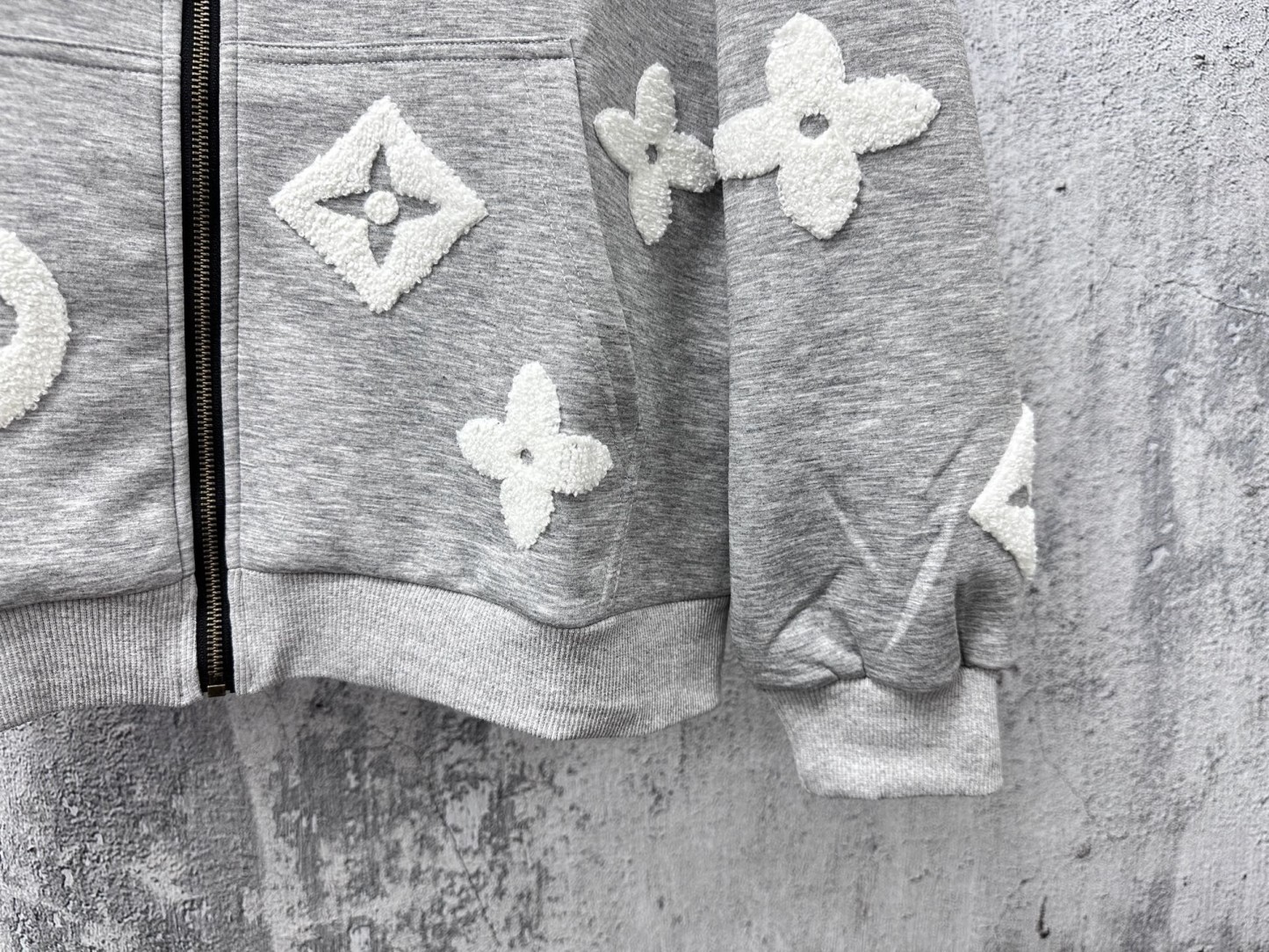 【LOUIS VUITTON旗艦店】ルイヴィトン パーカー 男女兼用 ご好評に付き再入荷！