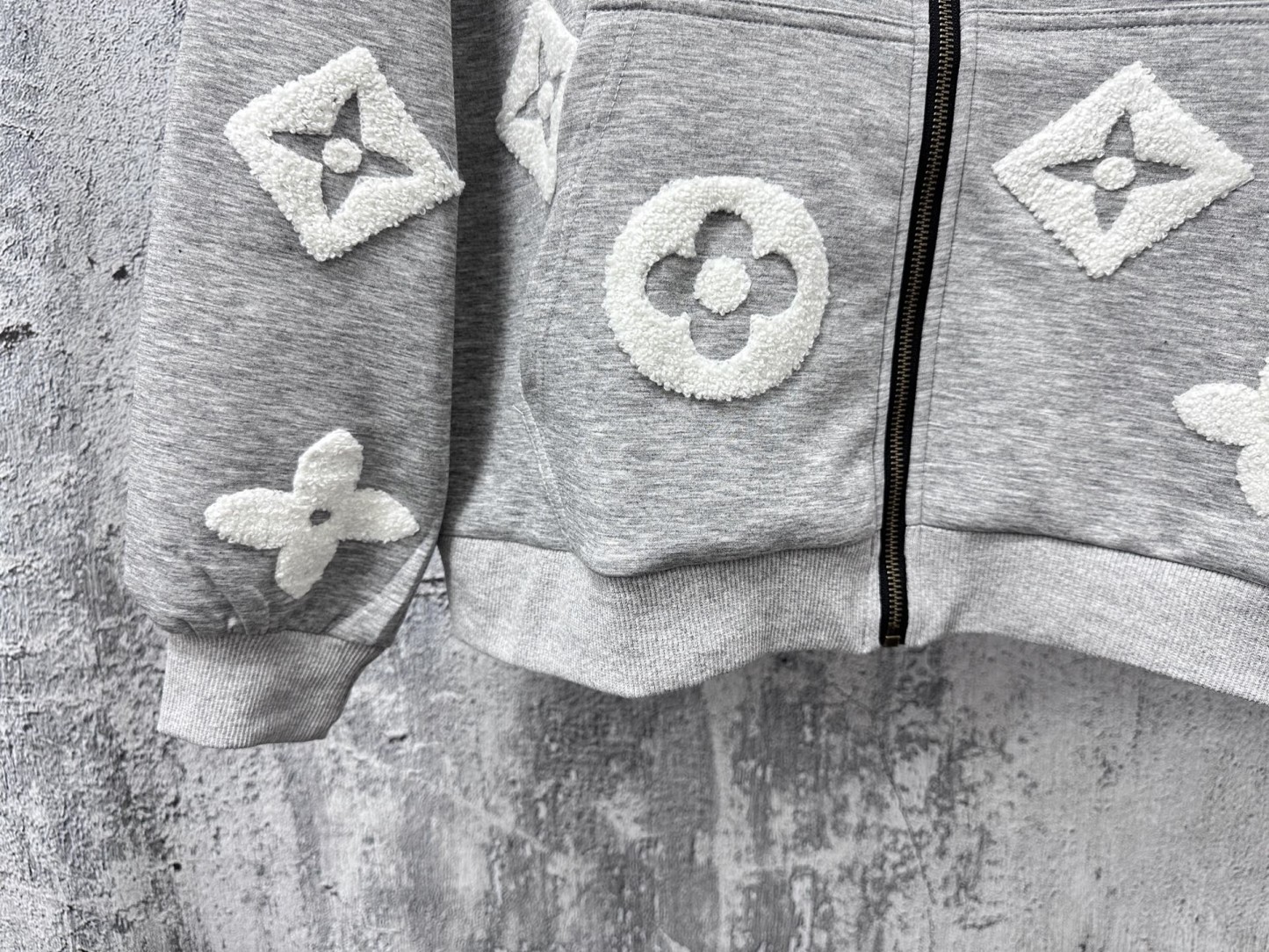 【LOUIS VUITTON旗艦店】ルイヴィトン パーカー 男女兼用 ご好評に付き再入荷！