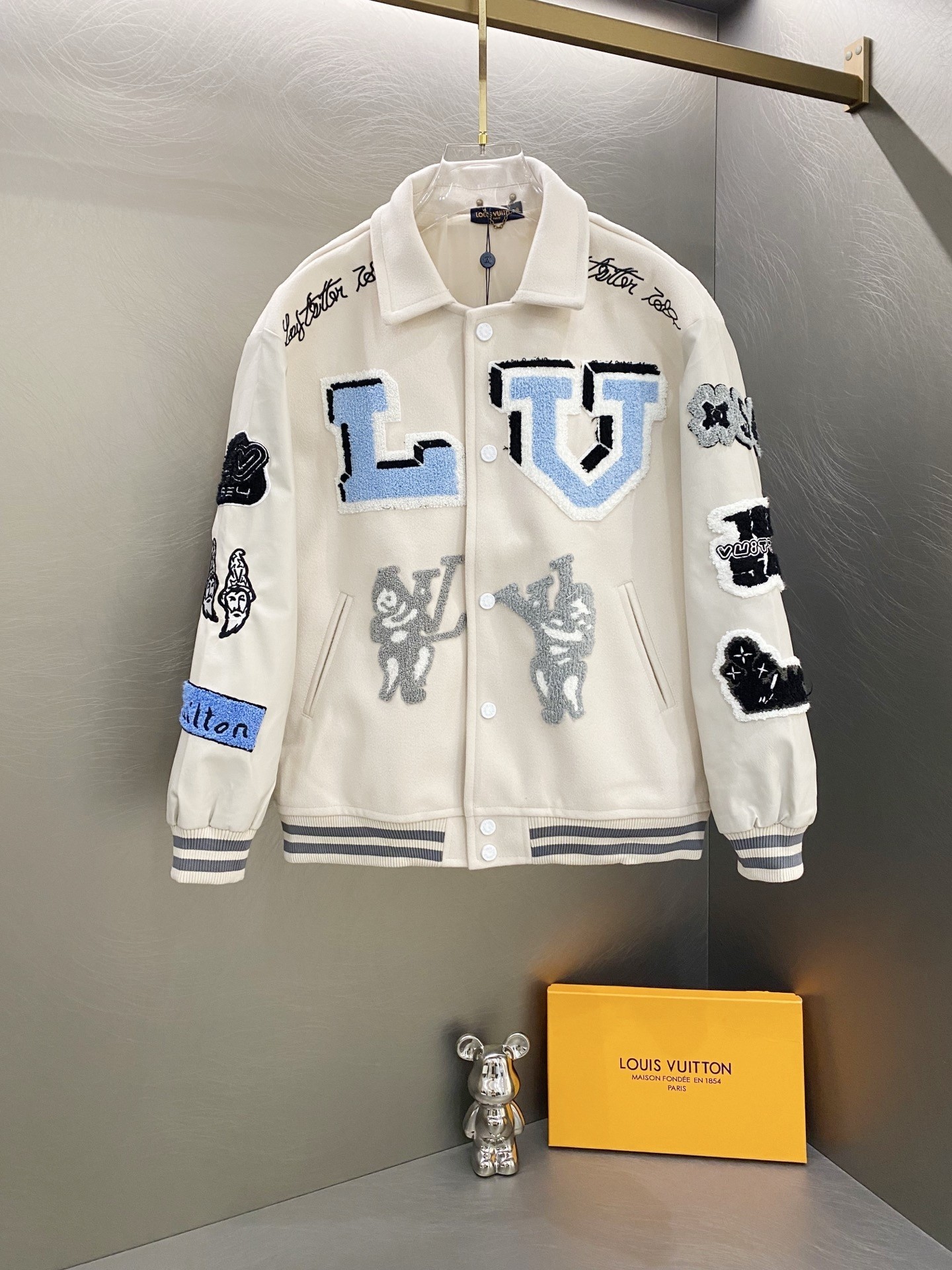 【Louis Vuitton公式旗艦店】ルイヴィトン ジャケット 、ご好評に付き再入荷！