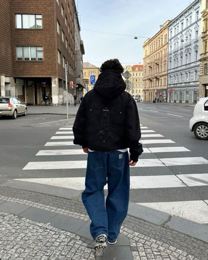 【CHROME HEARTS】クロムハーツ パーカー 男女兼用、ご好評に付き再入荷！