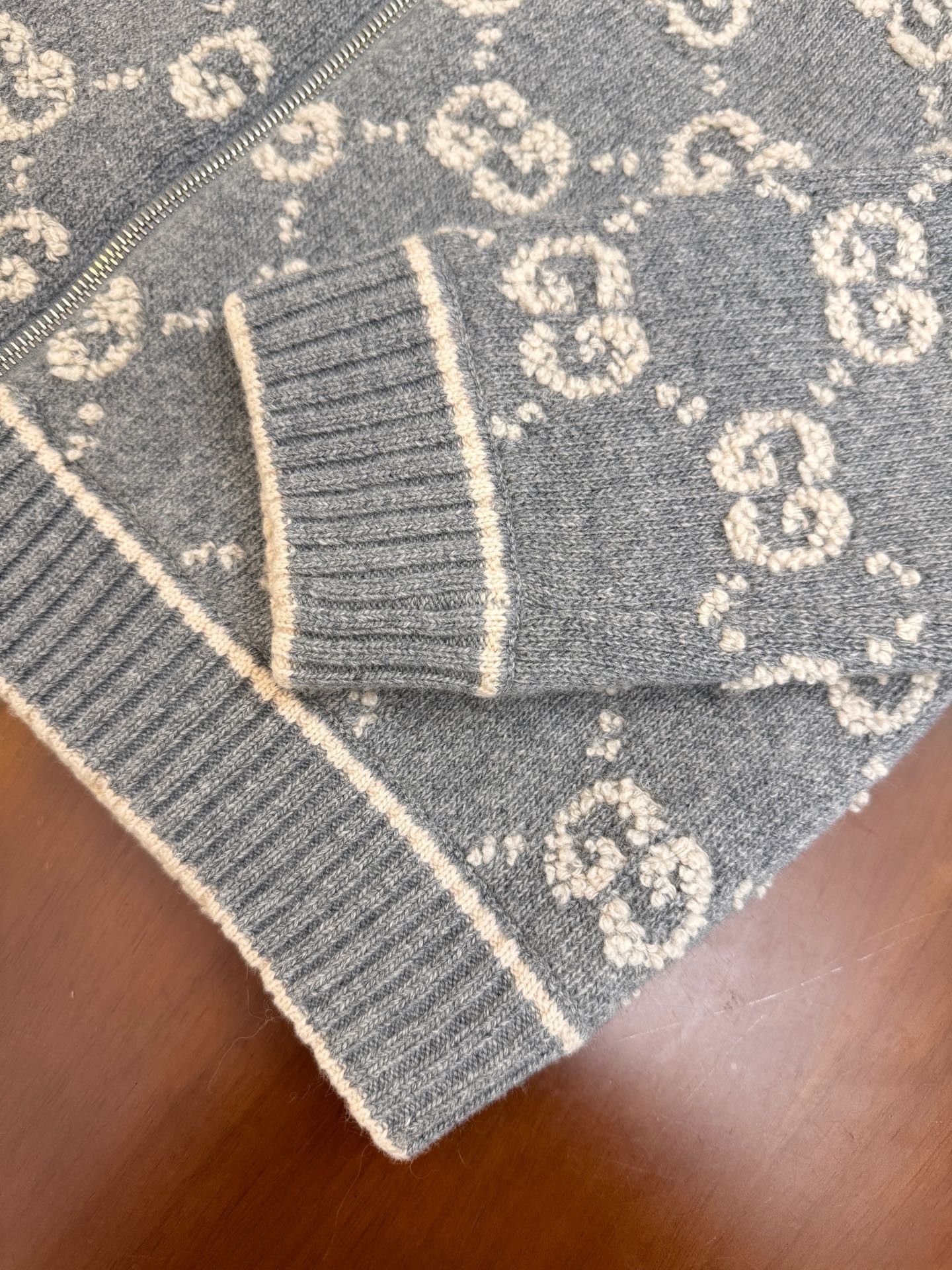 【GUCCI旗艦店】グッチ セーター 男女兼用 ご好評に付き再入荷！