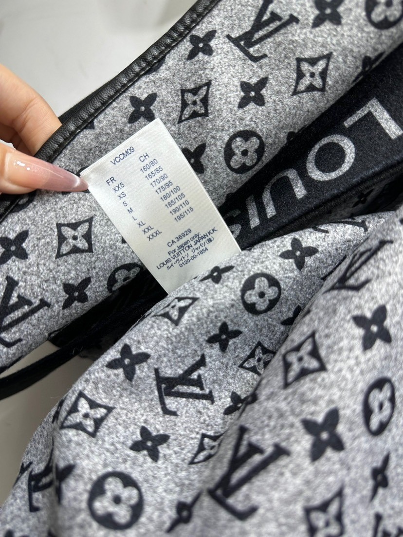 【LOUIS VUITTON旗艦店】ルイヴィトン ロングコート ご好評に付き再入荷！