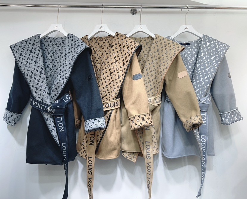 【LOUIS VUITTON旗艦店】ルイヴィトン ミドル丈のコート ご好評に付き再入荷！