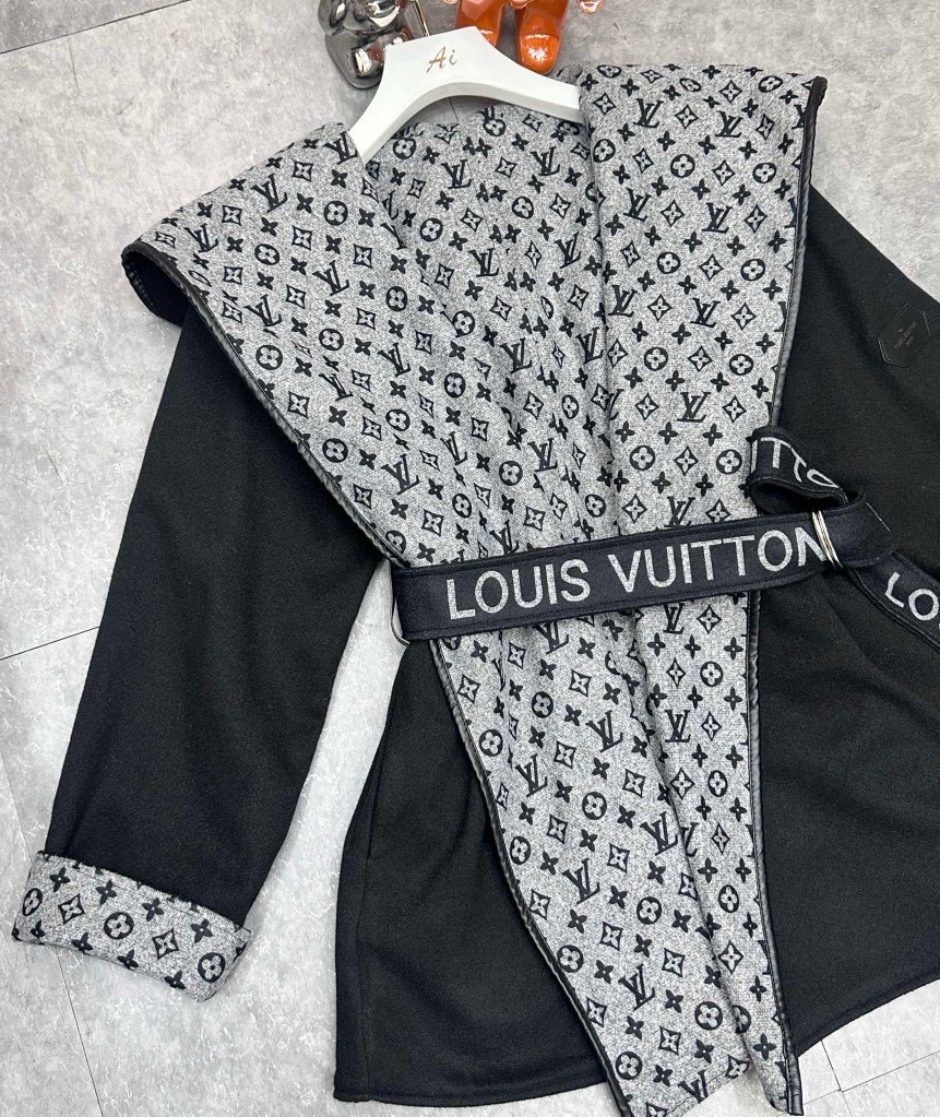【LOUIS VUITTON旗艦店】ルイヴィトン ミドル丈のコート ご好評に付き再入荷！