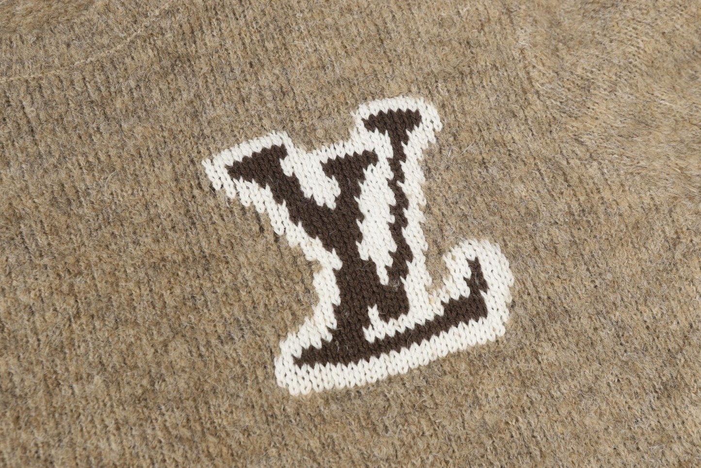 【LOUIS VUITTON旗艦店】ルイヴィトン セーター 男女兼用 ご好評に付き再入荷！