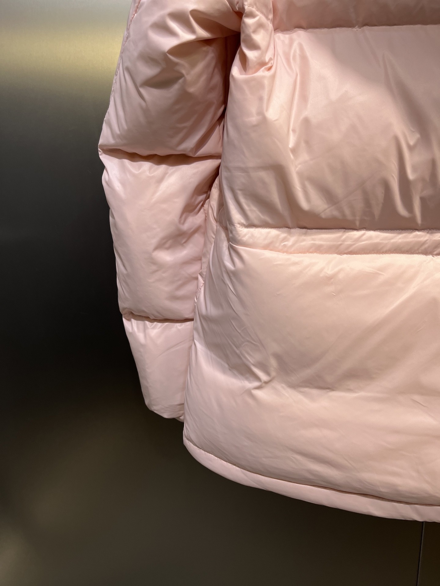 【MONCLER 公式旗艦店】モンクレール ダウンジャケット ご好評に付き再入荷！