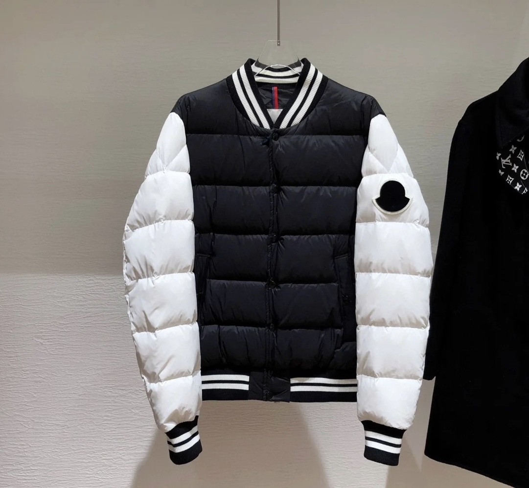 【MONCLER 公式旗艦店】モンクレール ダウンジャケット ご好評に付き再入荷！