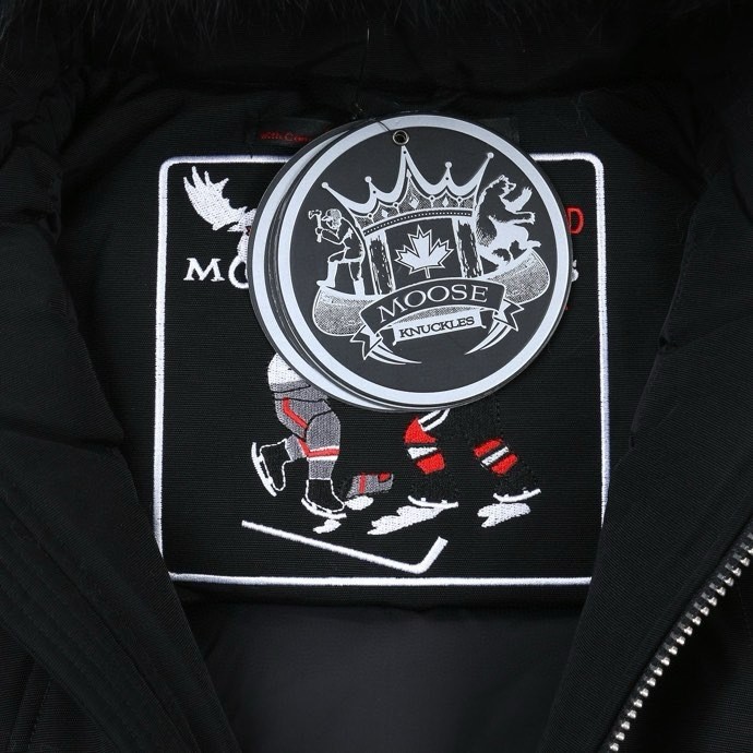 【MOOSE KNUCKLES 公式旗艦店】女性用ダウンジャケット ご好評に付き再入荷！