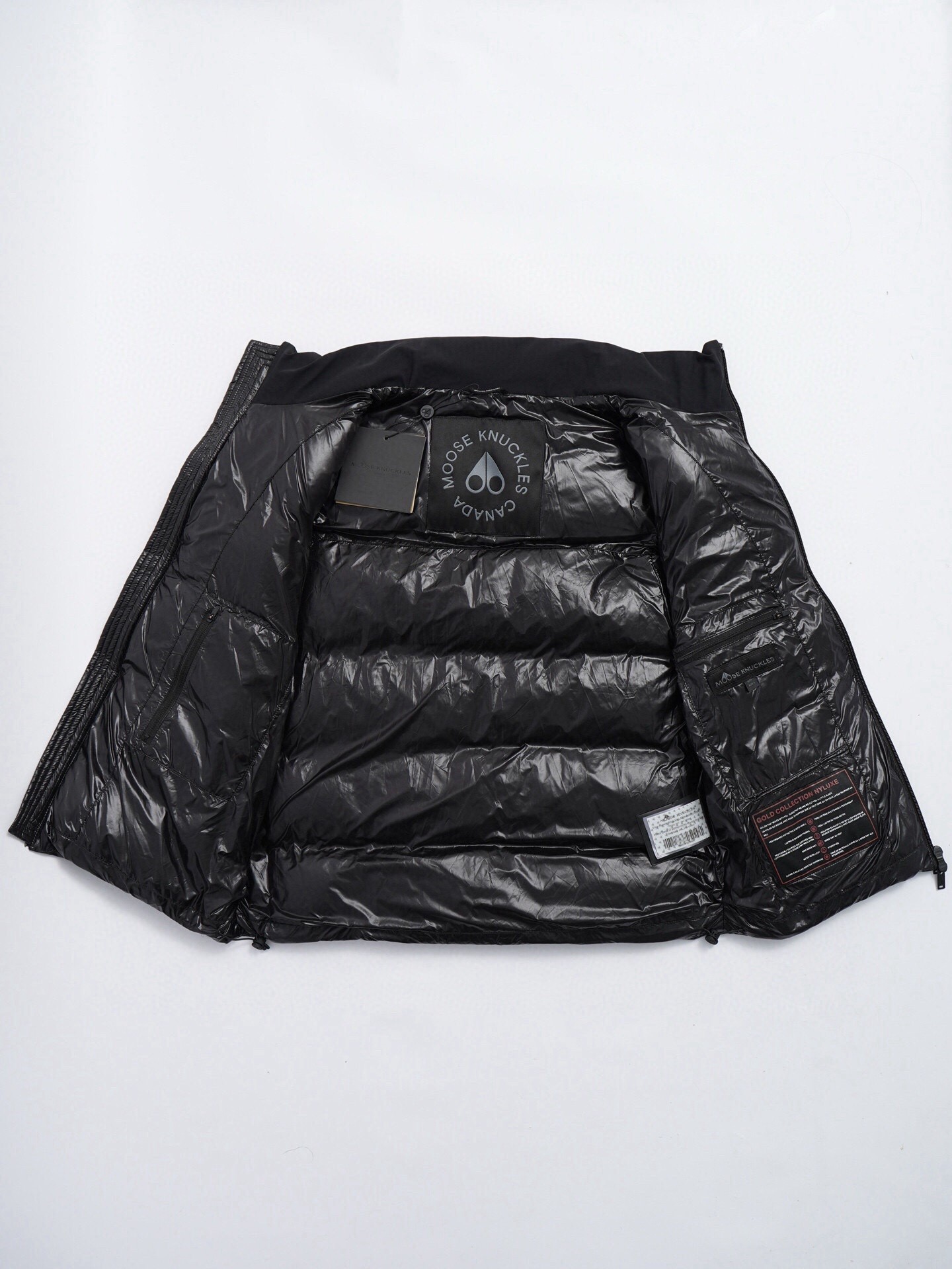 【MOOSE KNUCKLES 公式旗艦店】ダウンベスト ご好評に付き再入荷！
