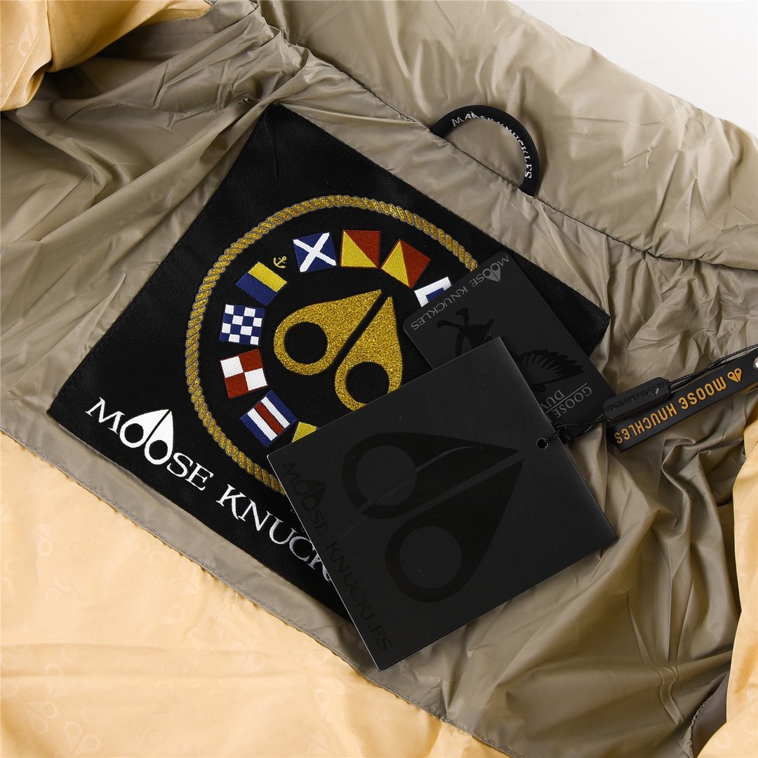 【MOOSE KNUCKLES 公式旗艦店】ダウンジャケット ご好評に付き再入荷！