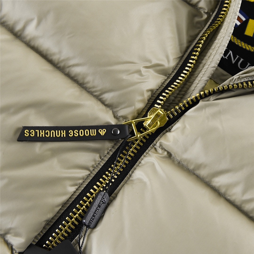 【MOOSE KNUCKLES 公式旗艦店】ダウンジャケット ご好評に付き再入荷！