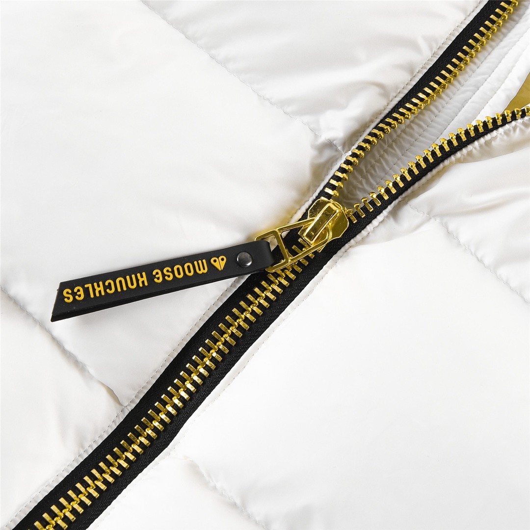 【MOOSE KNUCKLES 公式旗艦店】ダウンジャケット ご好評に付き再入荷！