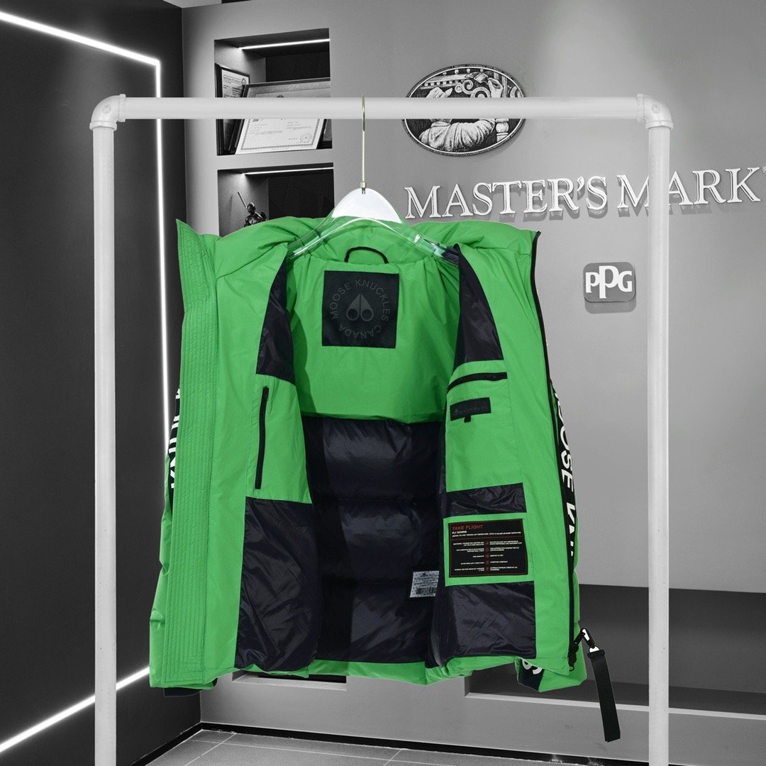 【MOOSE KNUCKLES 公式旗艦店】ダウンジャケット ご好評に付き再入荷！