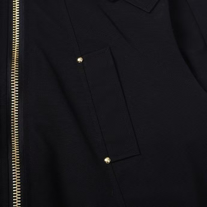 【MOOSE KNUCKLES 公式旗艦店】メンズ ダウンジャケット ご好評に付き再入荷！