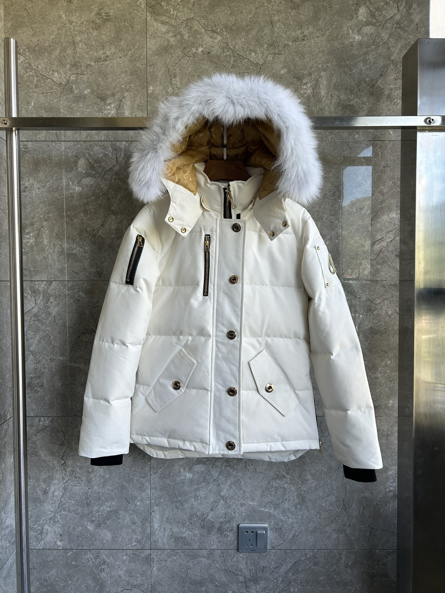 【MOOSE KNUCKLES 公式旗艦店】ダウンジャケット05 ご好評に付き再入荷！