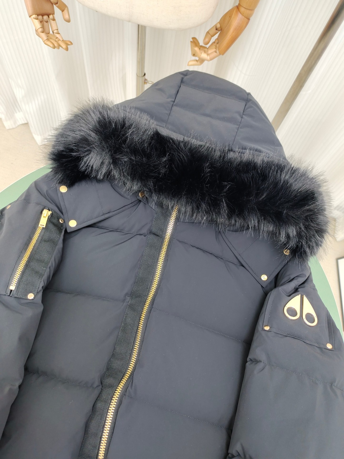 【MOOSE KNUCKLES 公式旗艦店】ダウンジャケット 男女兼用 ご好評に付き再入荷！