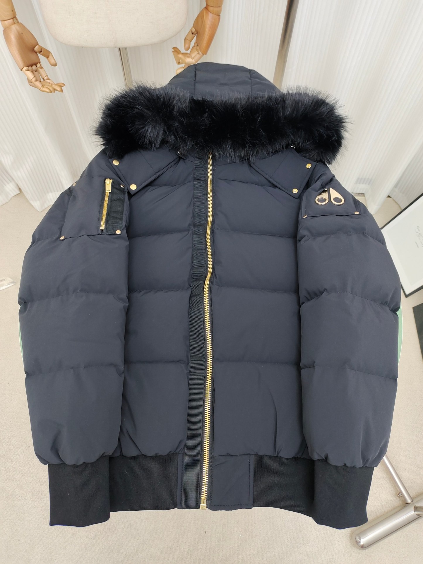 【MOOSE KNUCKLES 公式旗艦店】ダウンジャケット 男女兼用 ご好評に付き再入荷！