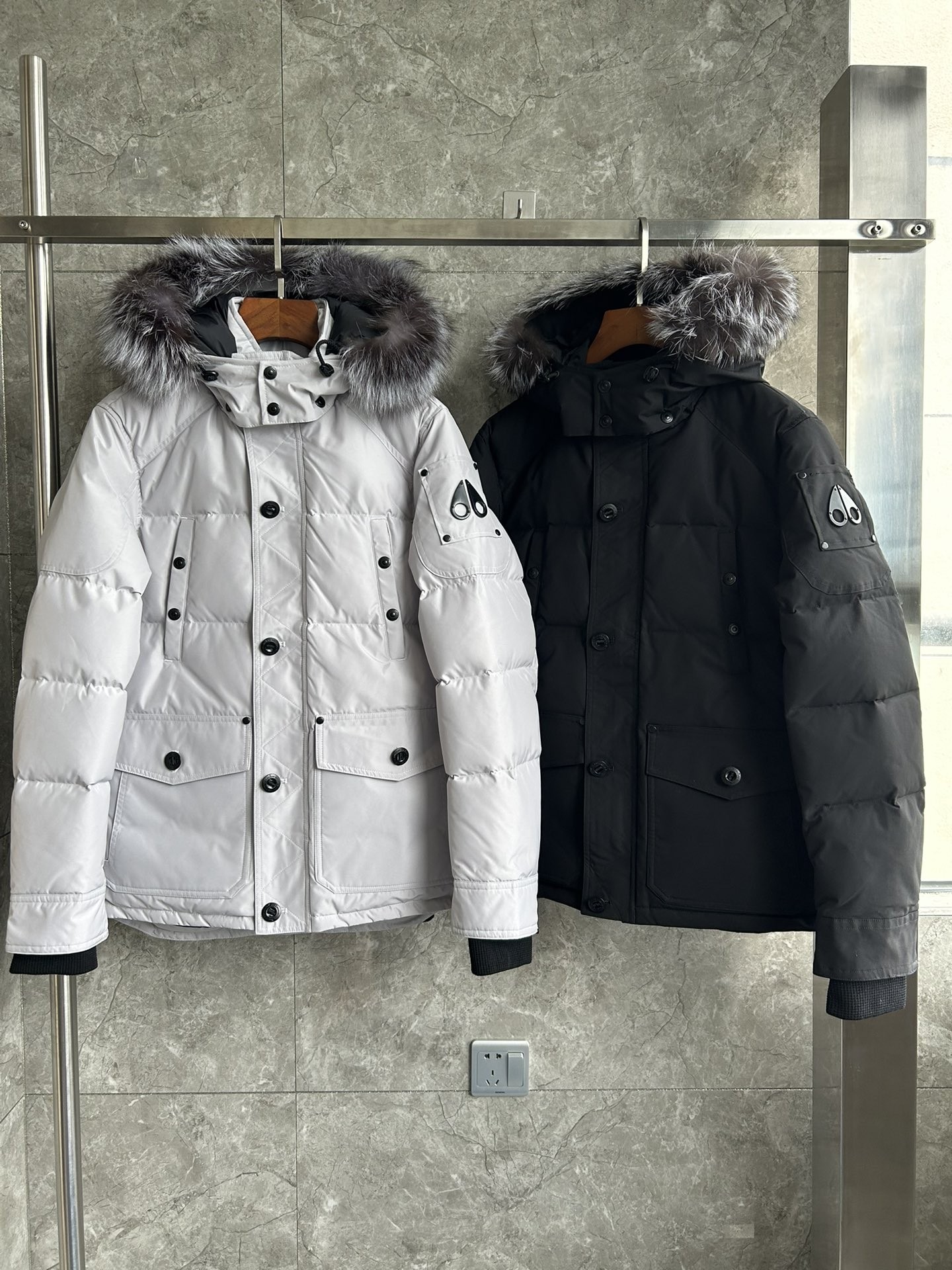 【MOOSE KNUCKLES 公式旗艦店】ダウンジャケット 男女兼用 ご好評に付き再入荷！