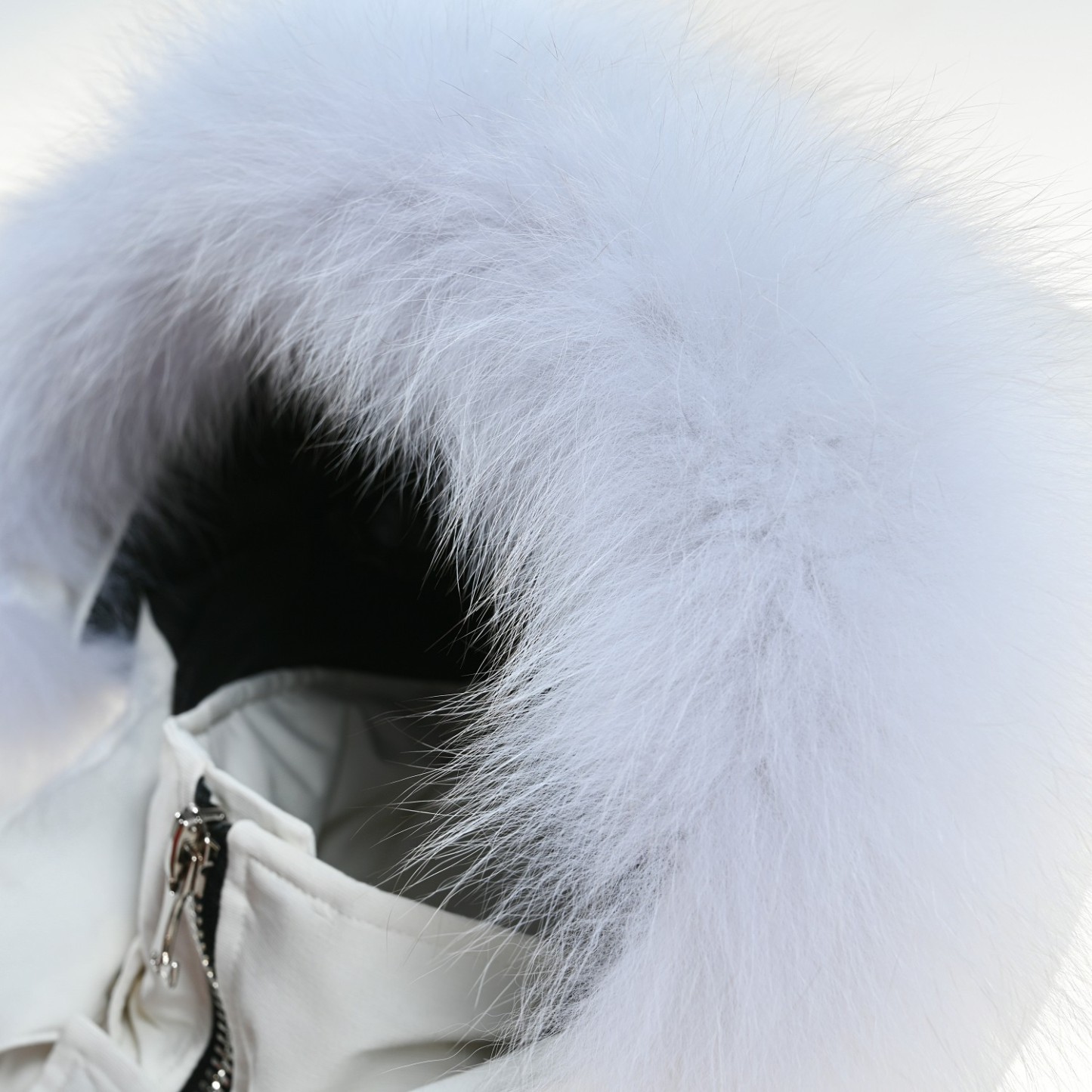 【MOOSE KNUCKLES 公式旗艦店】ダウンジャケット ご好評に付き再入荷！