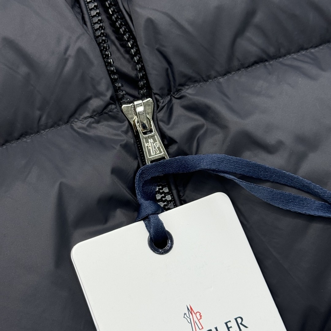 【MONCLER 公式旗艦店】モンクレール ダウンジャケット ご好評に付き再入荷！