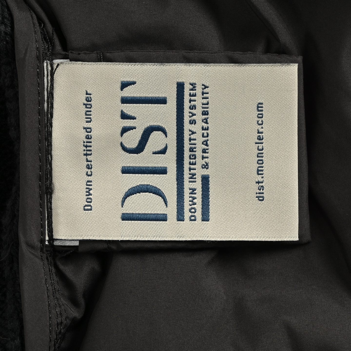 【Moncler公式旗艦店】新作数量限定販売 モンクレール ダウンジャケット