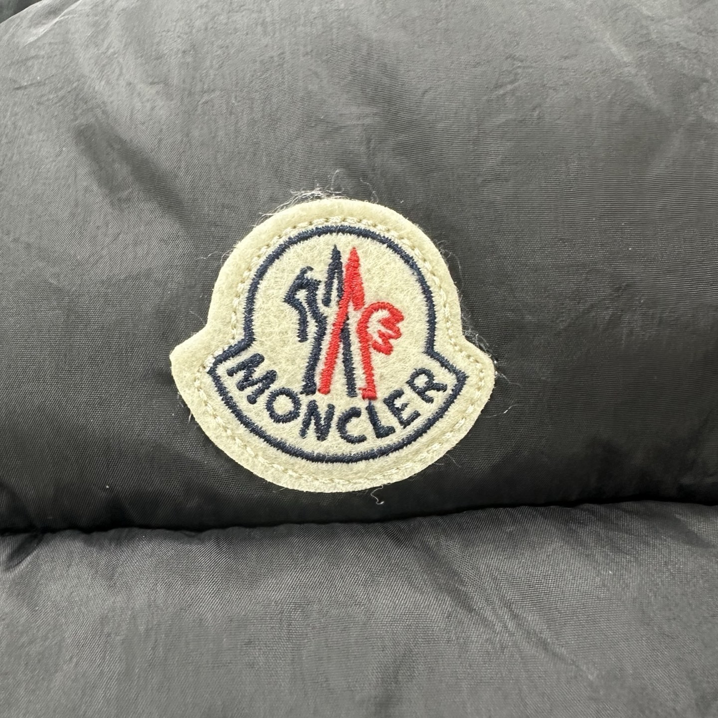 【Moncler公式旗艦店】新作数量限定販売 モンクレール ダウンジャケット