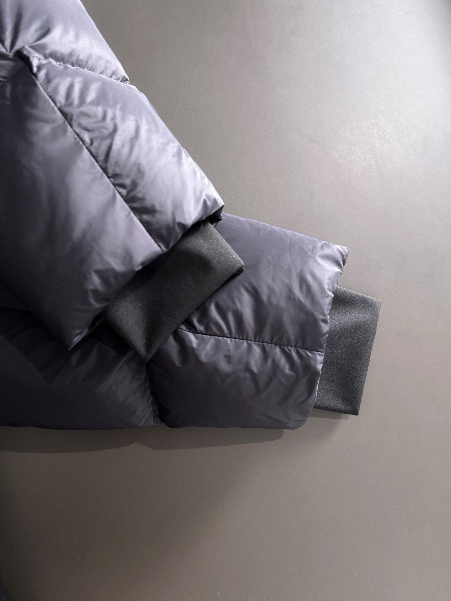 【MONCLER公式 旗艦店】モンクレール ダウンジャケット、ご好評に付き再入荷！