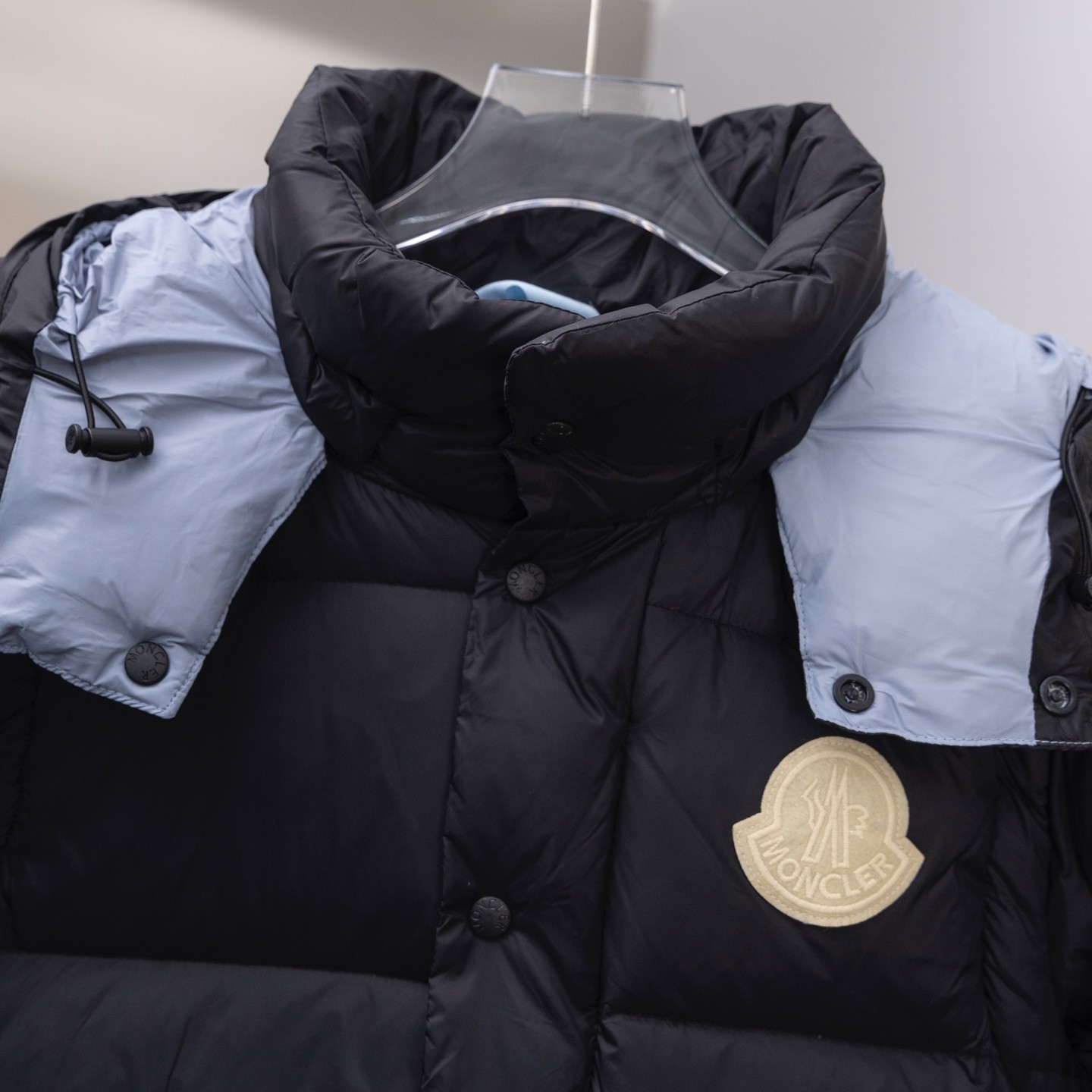 【MONCLER公式 旗艦店】モンクレール ダウンジャケット、ご好評に付き再入荷！