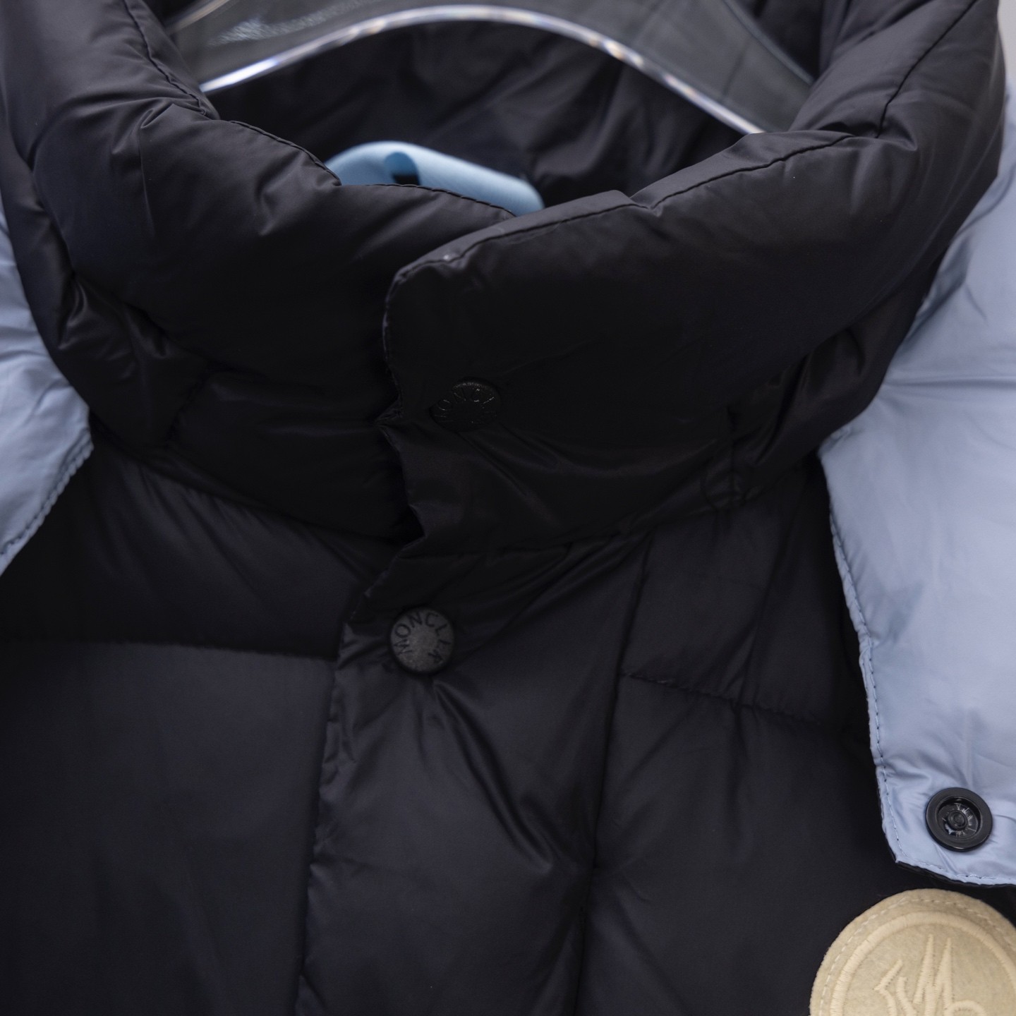 【MONCLER公式 旗艦店】モンクレール ダウンジャケット、ご好評に付き再入荷！