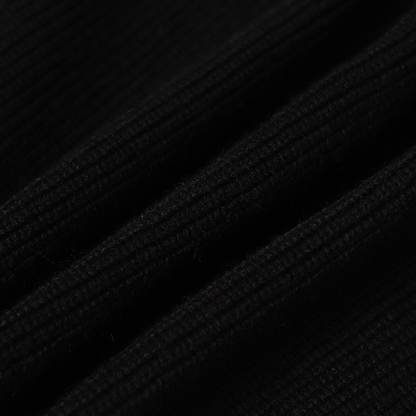 【MONCLER公式 旗艦店】モンクレール ダウンジャケット、ご好評に付き再入荷！