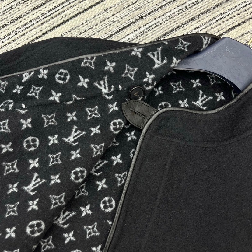 【LOUIS VUITTON旗艦店】ルイヴィトン オーバーコート ご好評に付き再入荷！