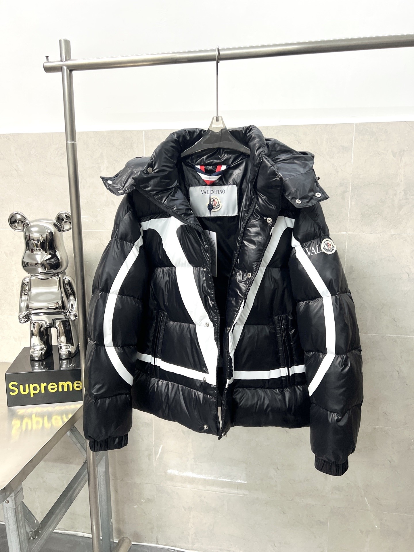 【MONCLER公式 旗艦店】モンクレール ダウンジャケット、ご好評に付き再入荷！