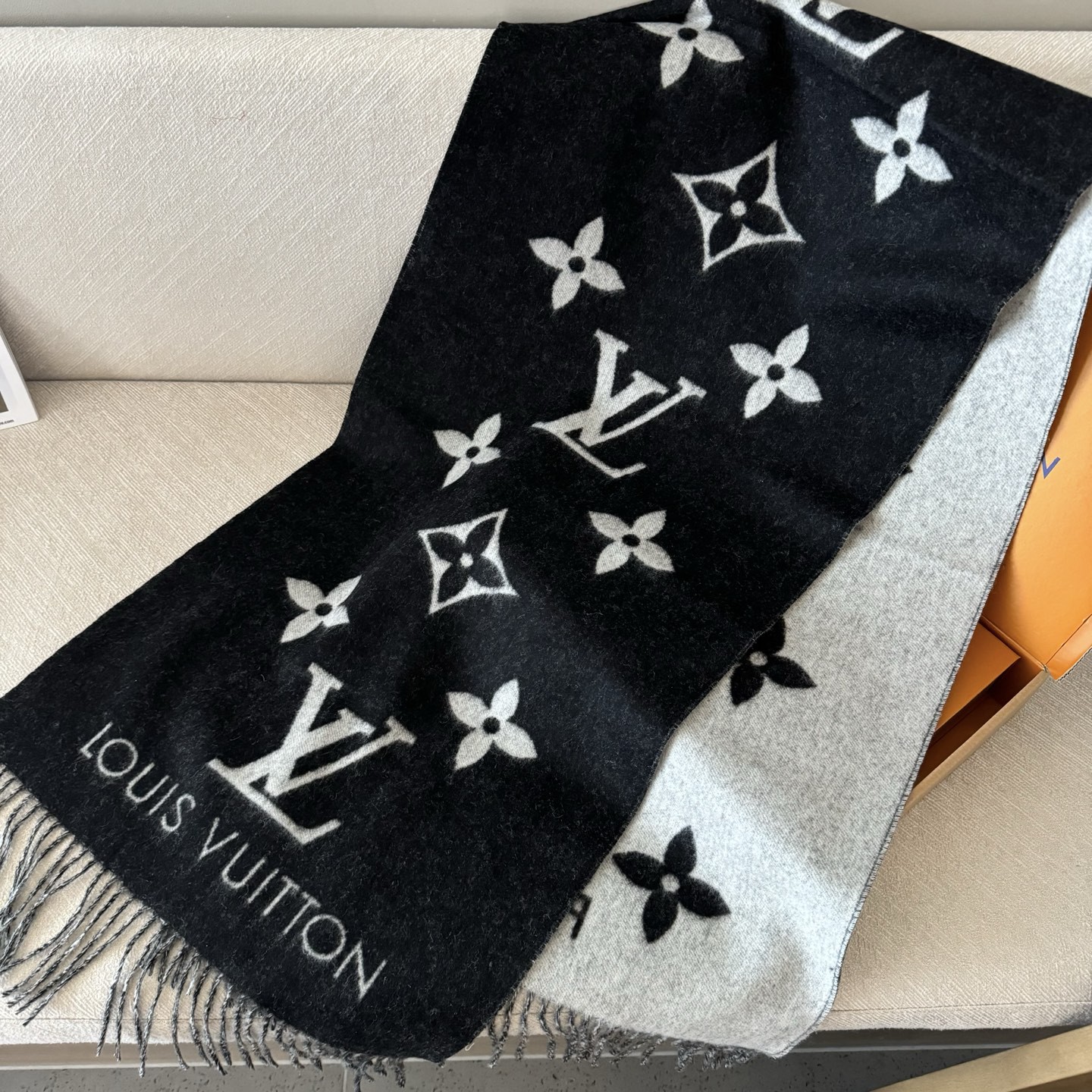 【LOUIS VUITTON公式旗艦店】ルイヴィトン スカーフ 限定発売 送料無料