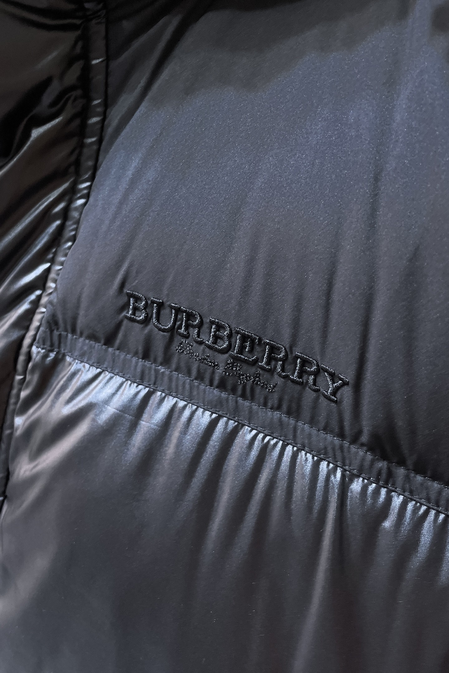 【BUREERRY旗艦店】（バーバリー）ダウンジャケット、ご好評に付き再入荷！！