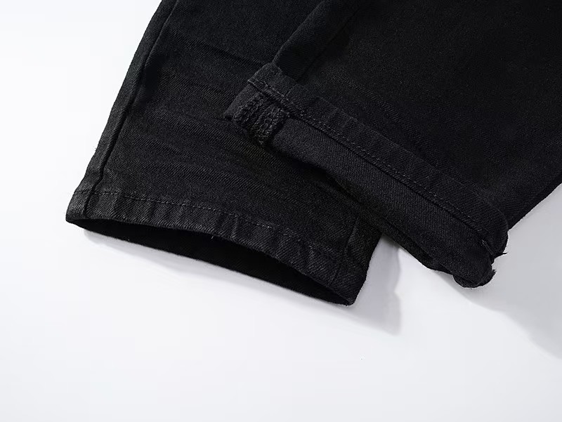 【AMIRI公式旗艦店】ジーパン、ご好評に付き再入荷！