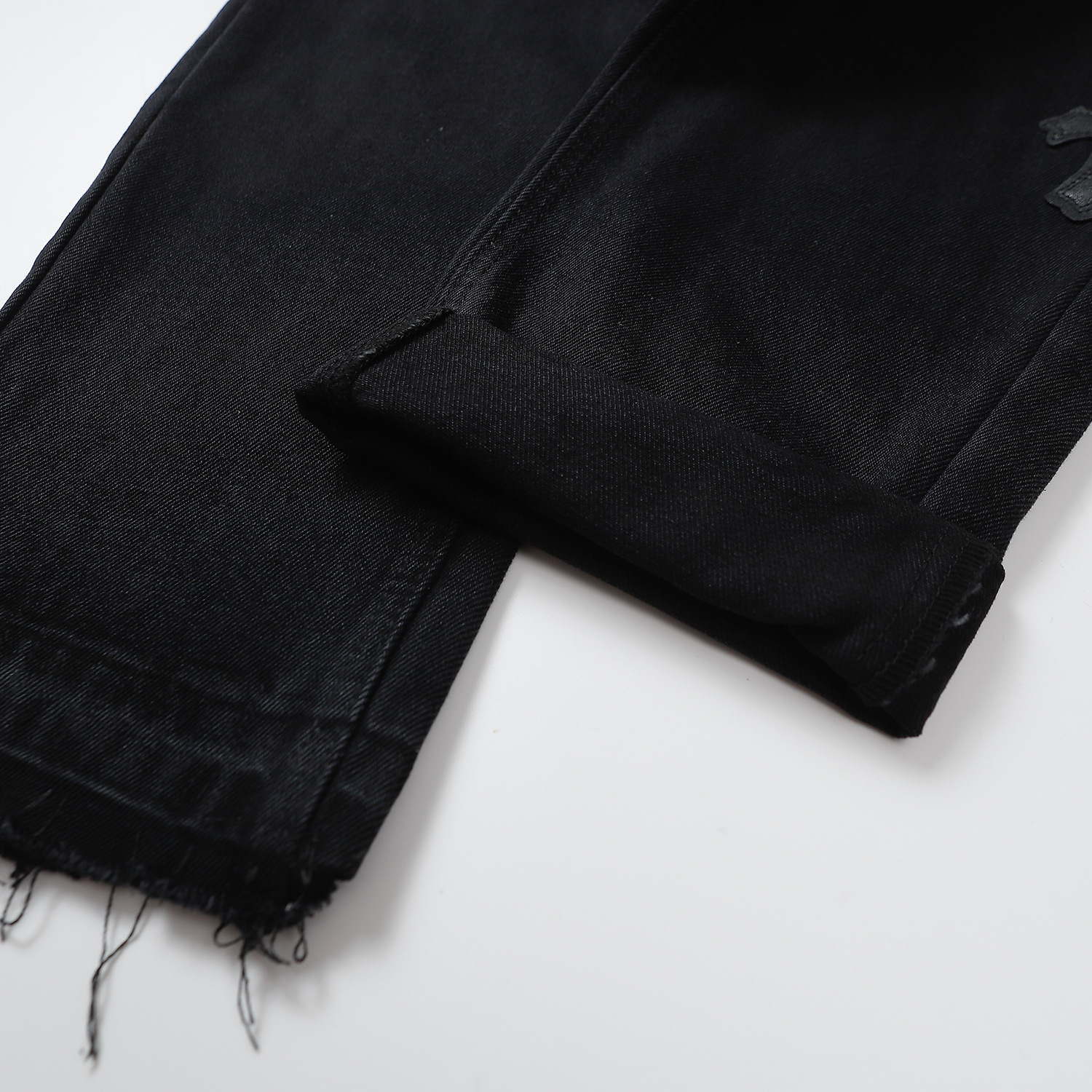 【CHROME HEARTS 公式旗艦店】クロムハーツ ジーパン、ご好評に付き再入荷！