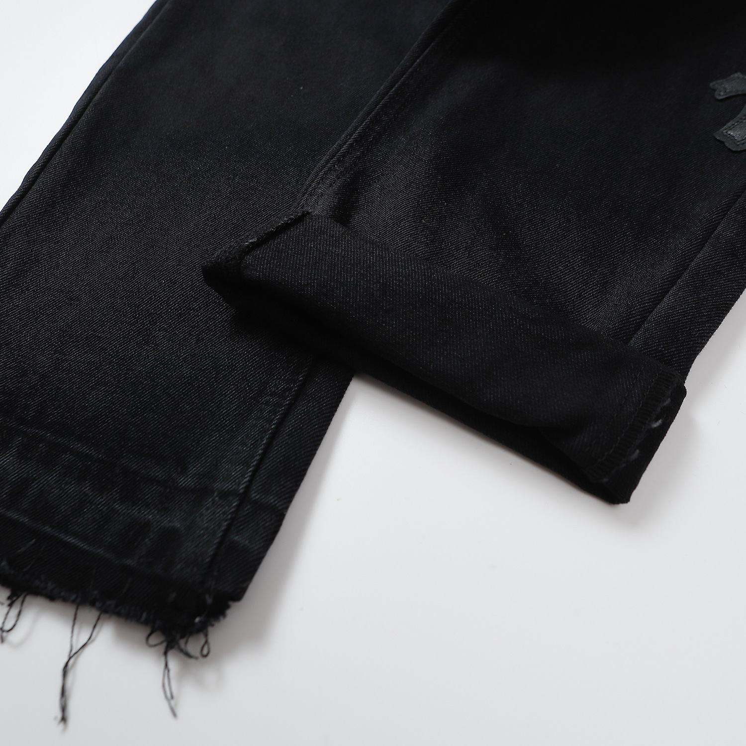 【CHROME HEARTS 公式旗艦店】クロムハーツ ジーパン、ご好評に付き再入荷！