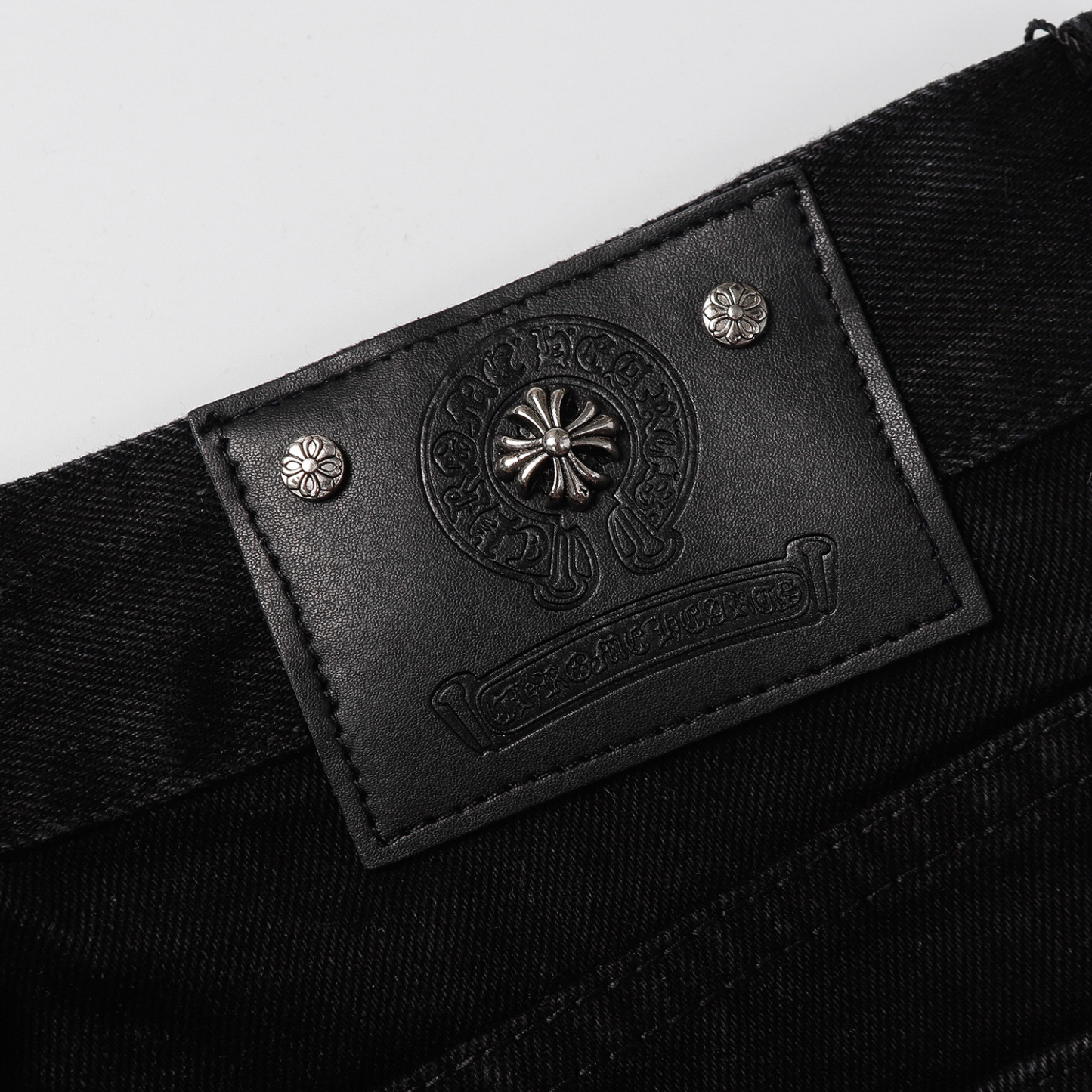 【CHROME HEARTS 公式旗艦店】クロムハーツ ジーパン、ご好評に付き再入荷！