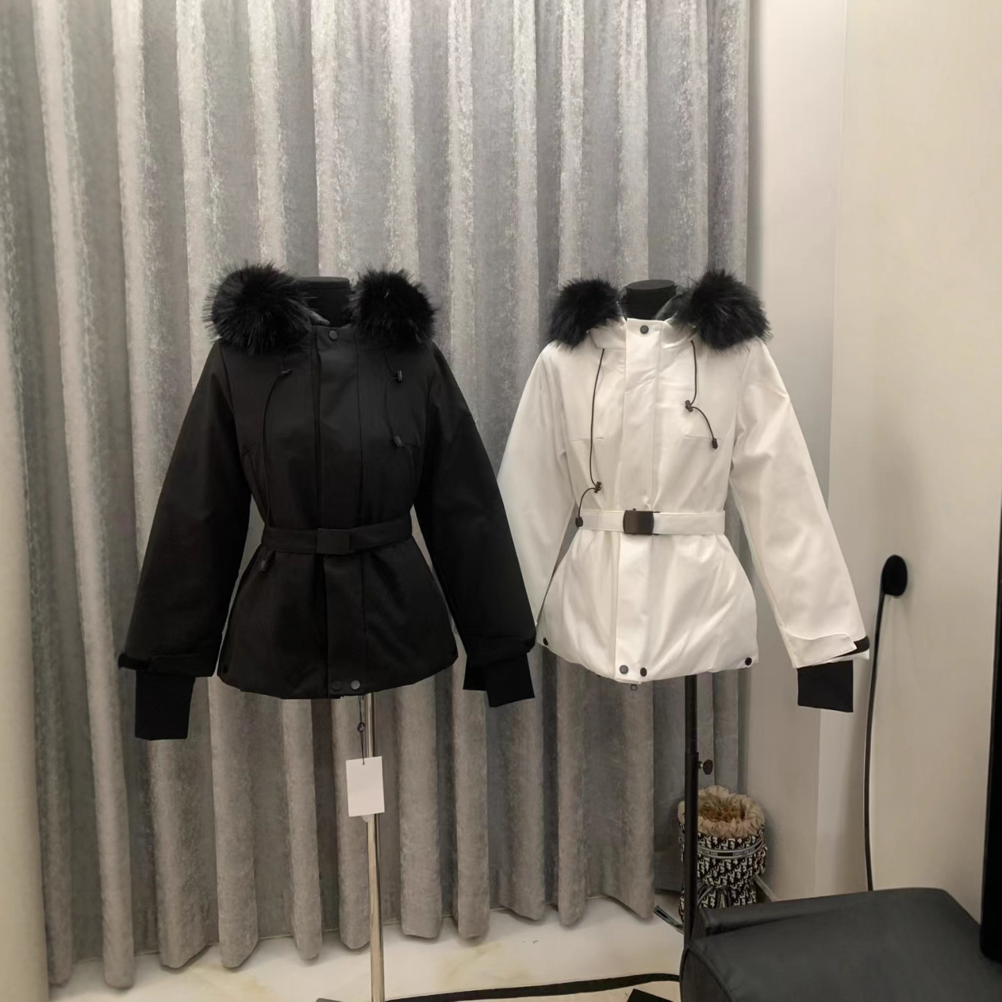 【MONCLER公式 旗艦店】モンクレール スキーのダウンジャケット ご好評に付き再入荷！