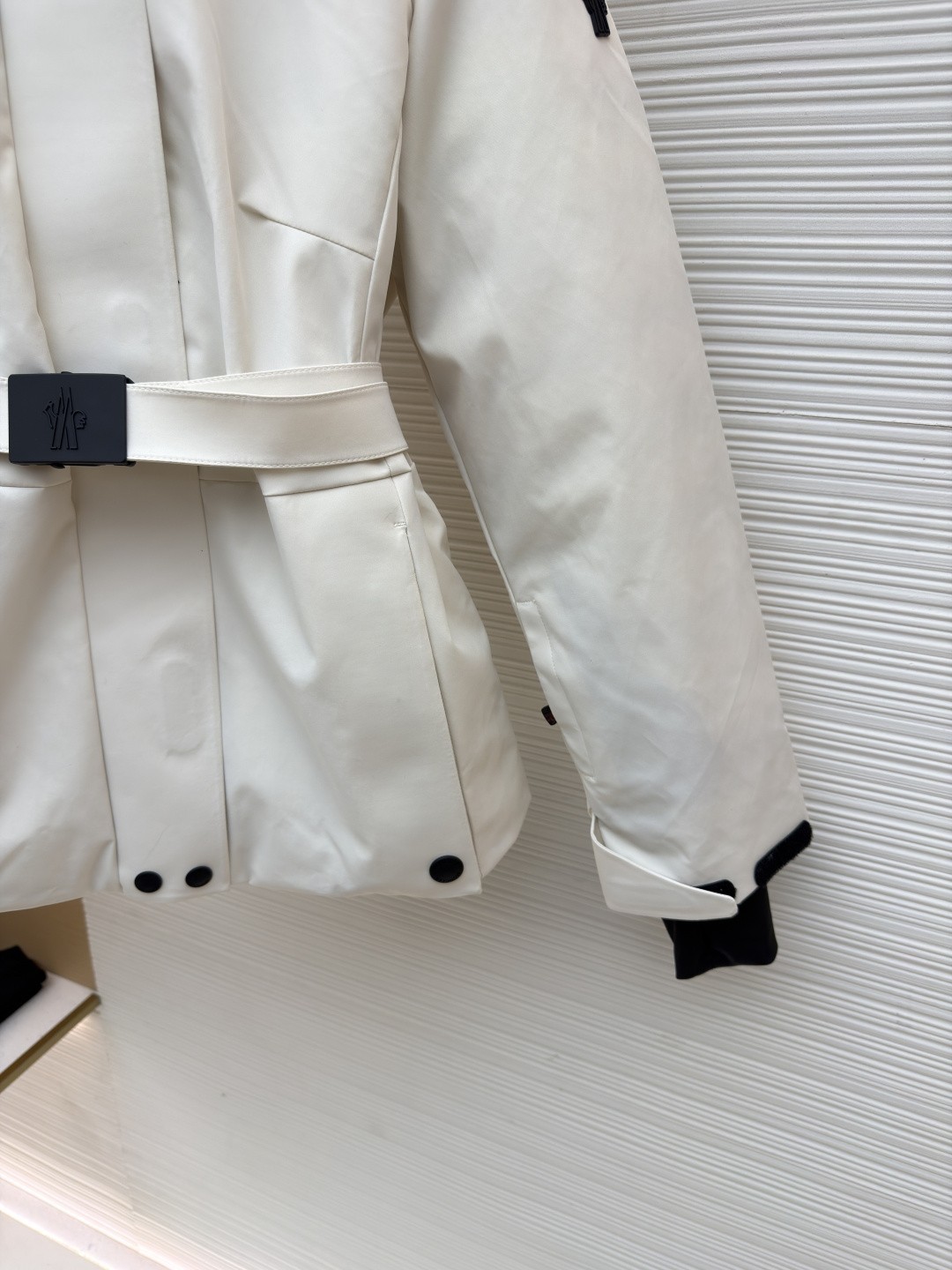 【MONCLER公式 旗艦店】モンクレール スキーのダウンジャケット ご好評に付き再入荷！