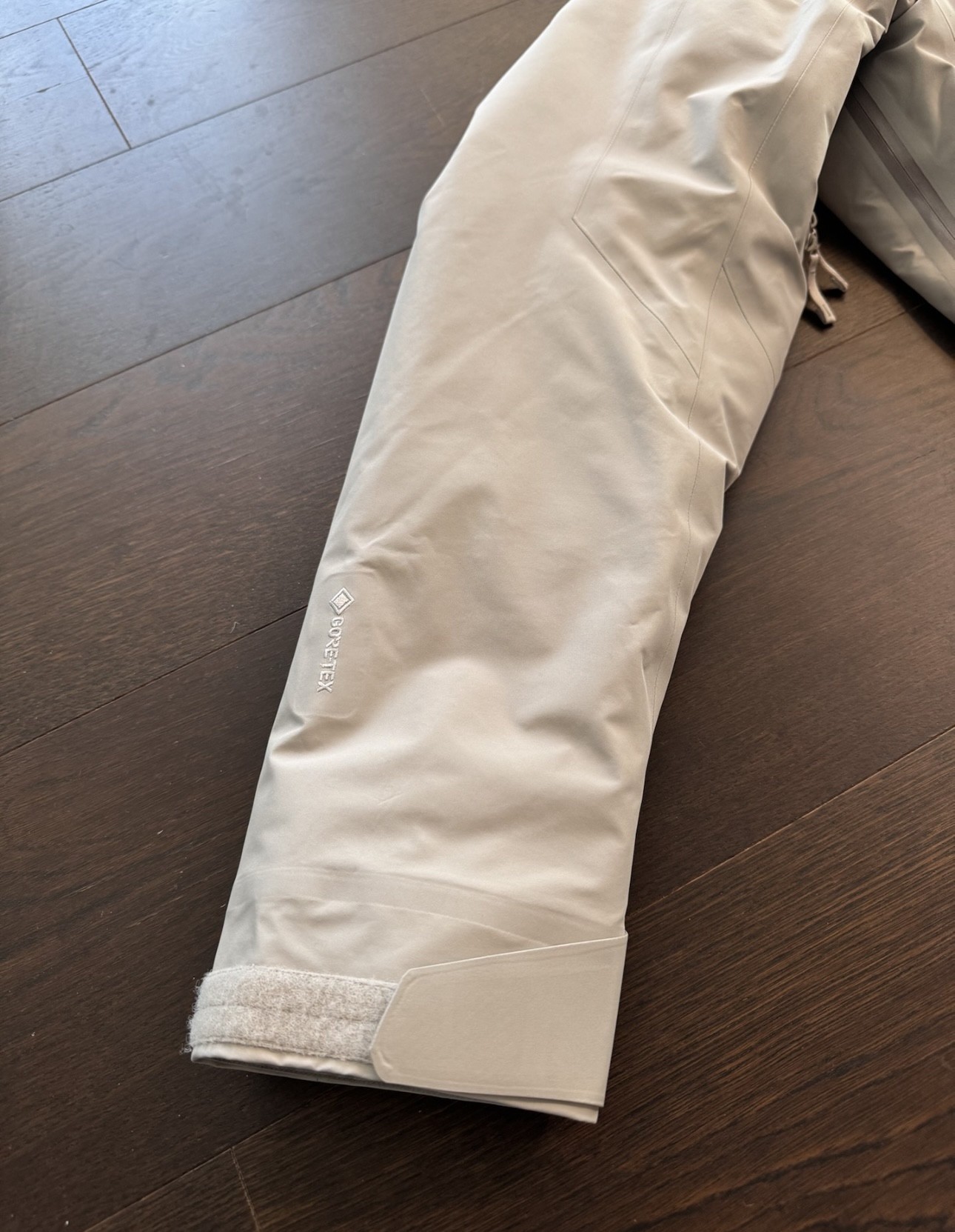 【ARC'TERYX旗艦店】ダウンジャケット 男女兼用 ご好評に付き再入荷！