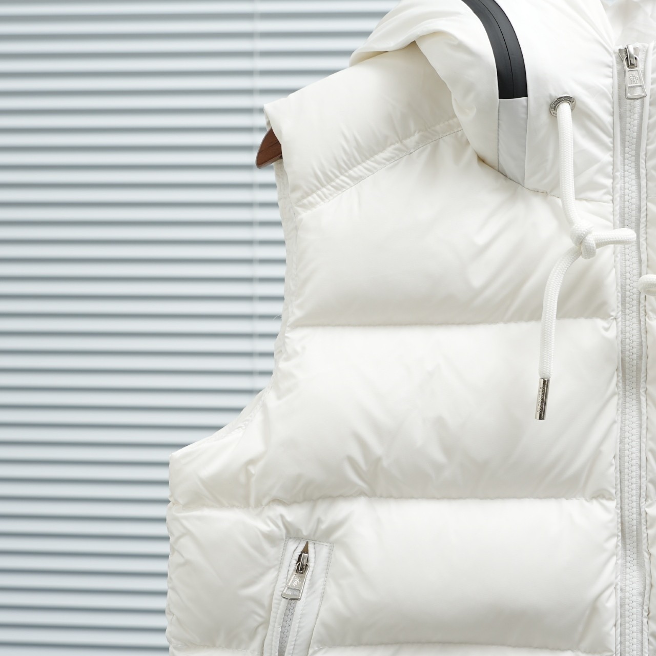 【人気】MONCLER モンクレール Cardamine ジレ ベスト ダウンベスト