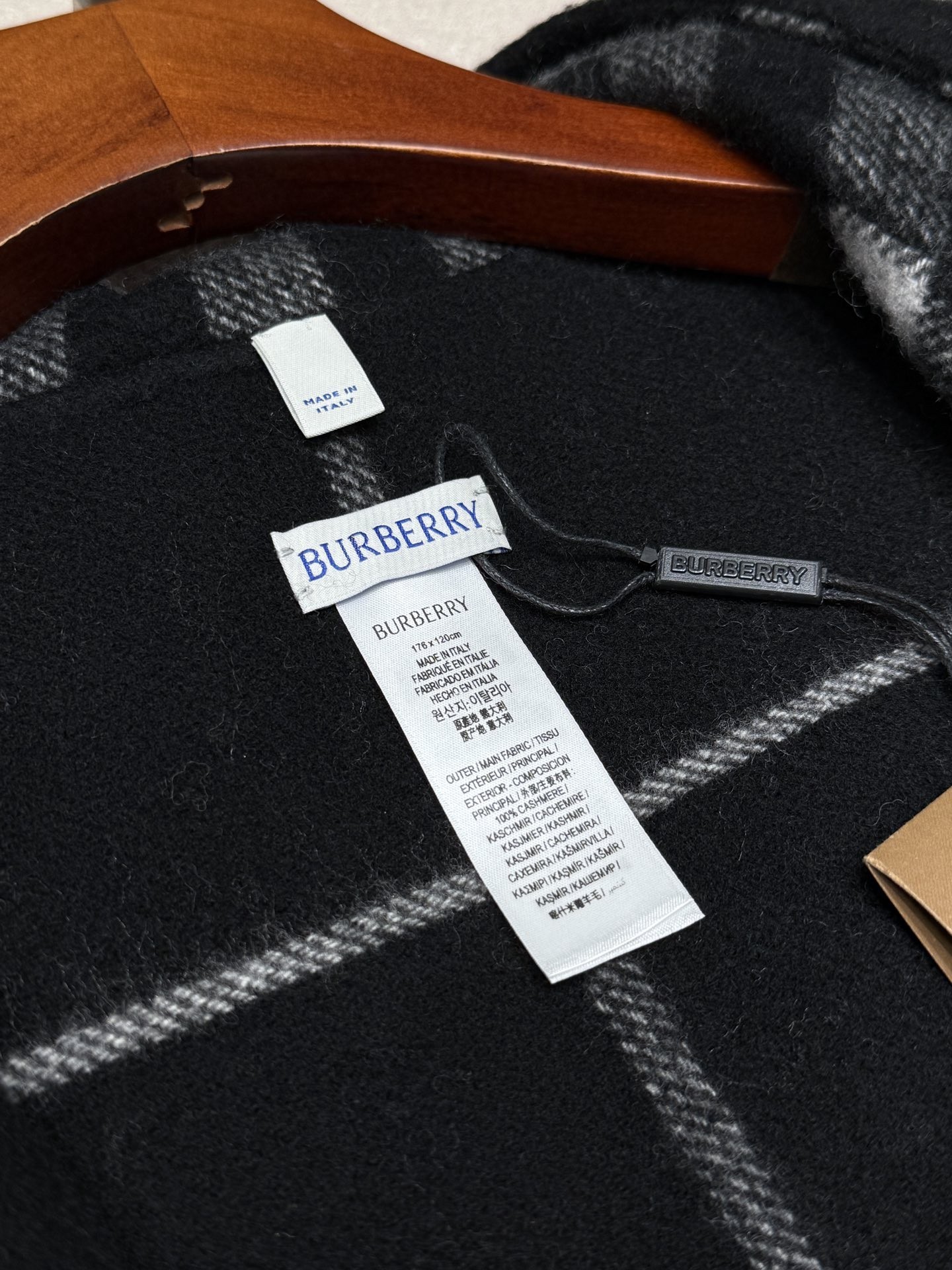【BURBERRY旗艦店】バーバリー カシミアショール ご好評に付き再入荷！