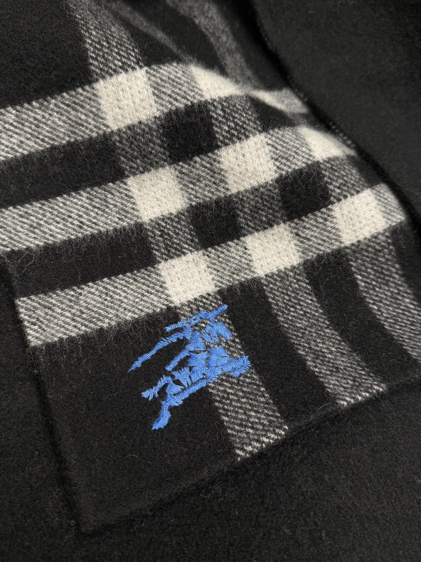 【BURBERRY旗艦店】バーバリー カシミアショール ご好評に付き再入荷！