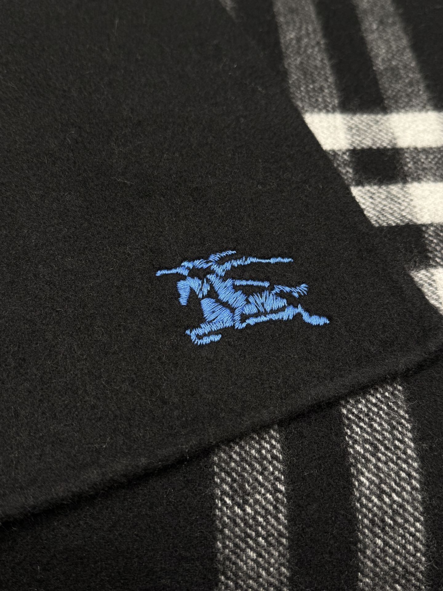 【BURBERRY旗艦店】バーバリー カシミアショール ご好評に付き再入荷！