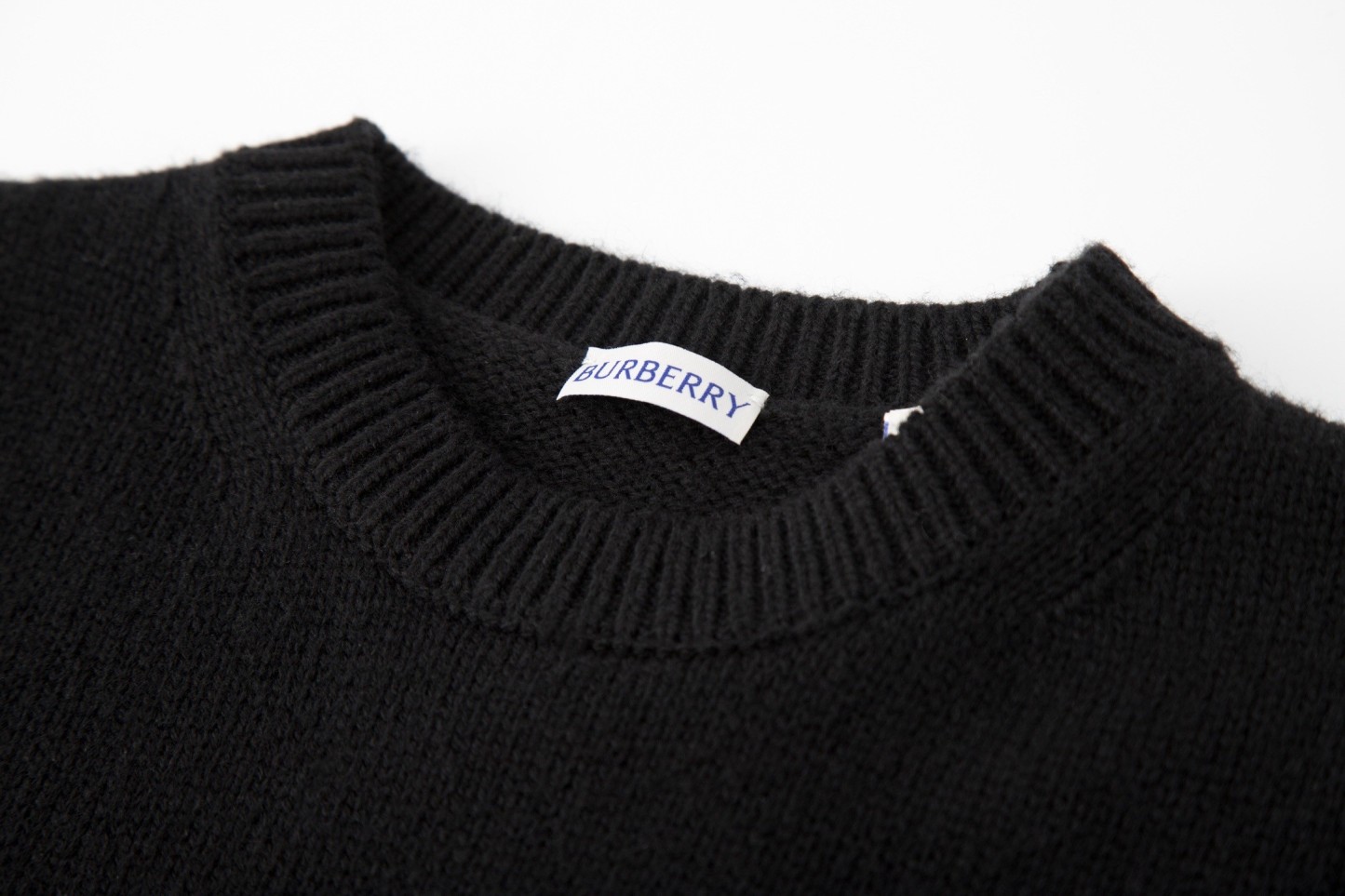 【BURBERRY旗艦店】バーバリー セーター 男女兼用 ご好評に付き再入荷！