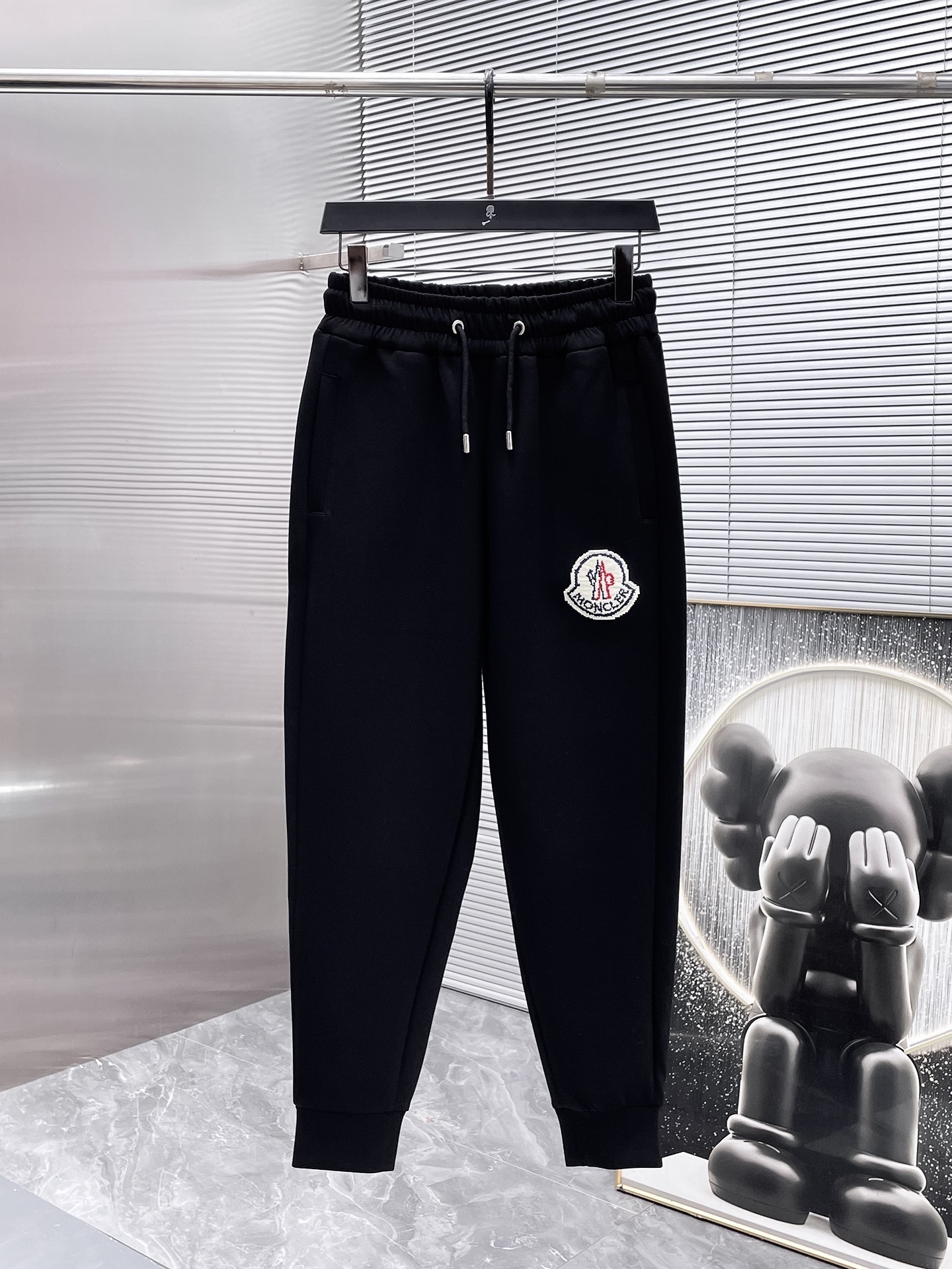 【MONCLER公式旗艦店】モンクレール 上下セット セットアップ ご好評に付き再入荷！