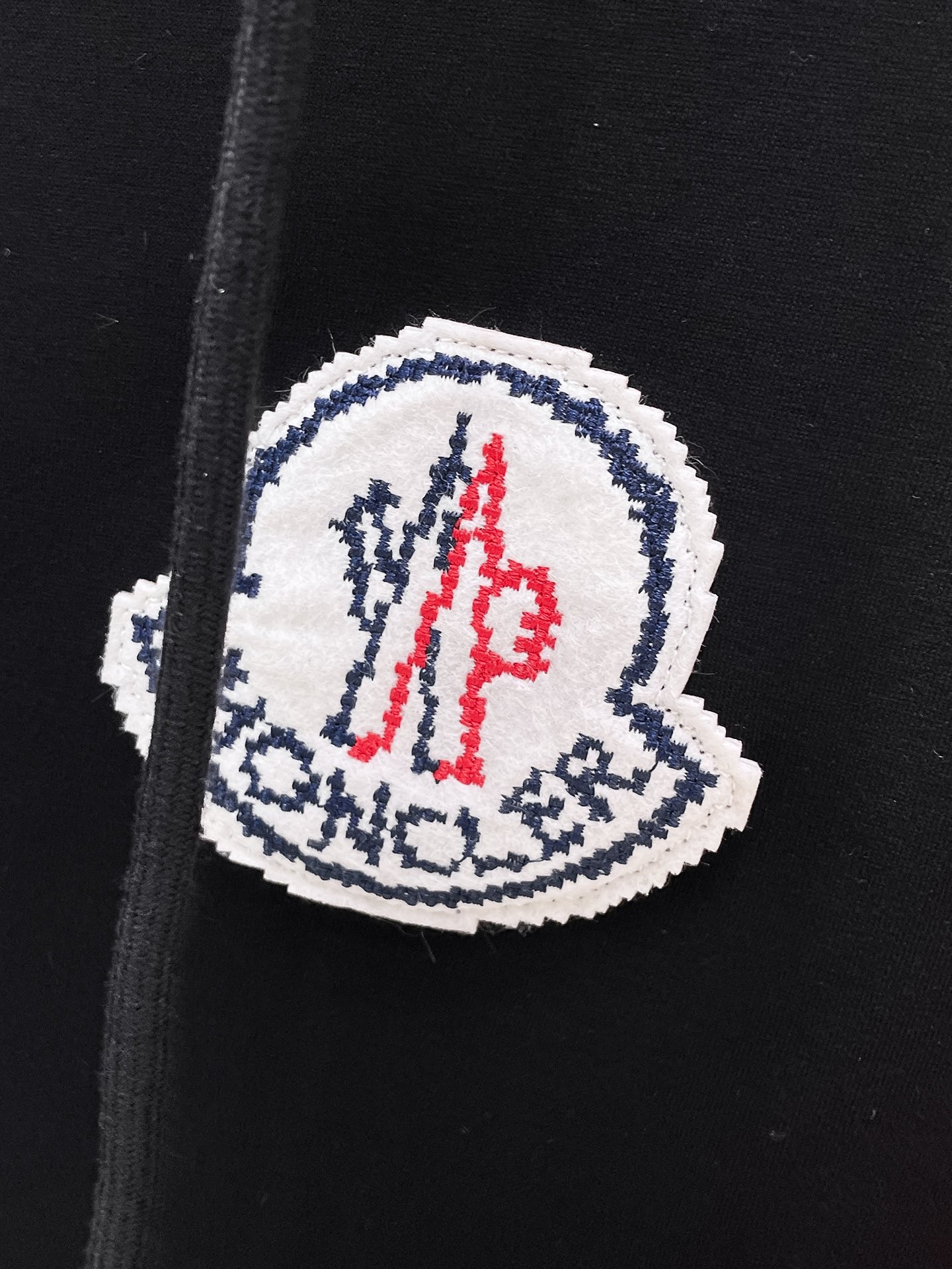 【MONCLER公式旗艦店】モンクレール 上下セット セットアップ ご好評に付き再入荷！